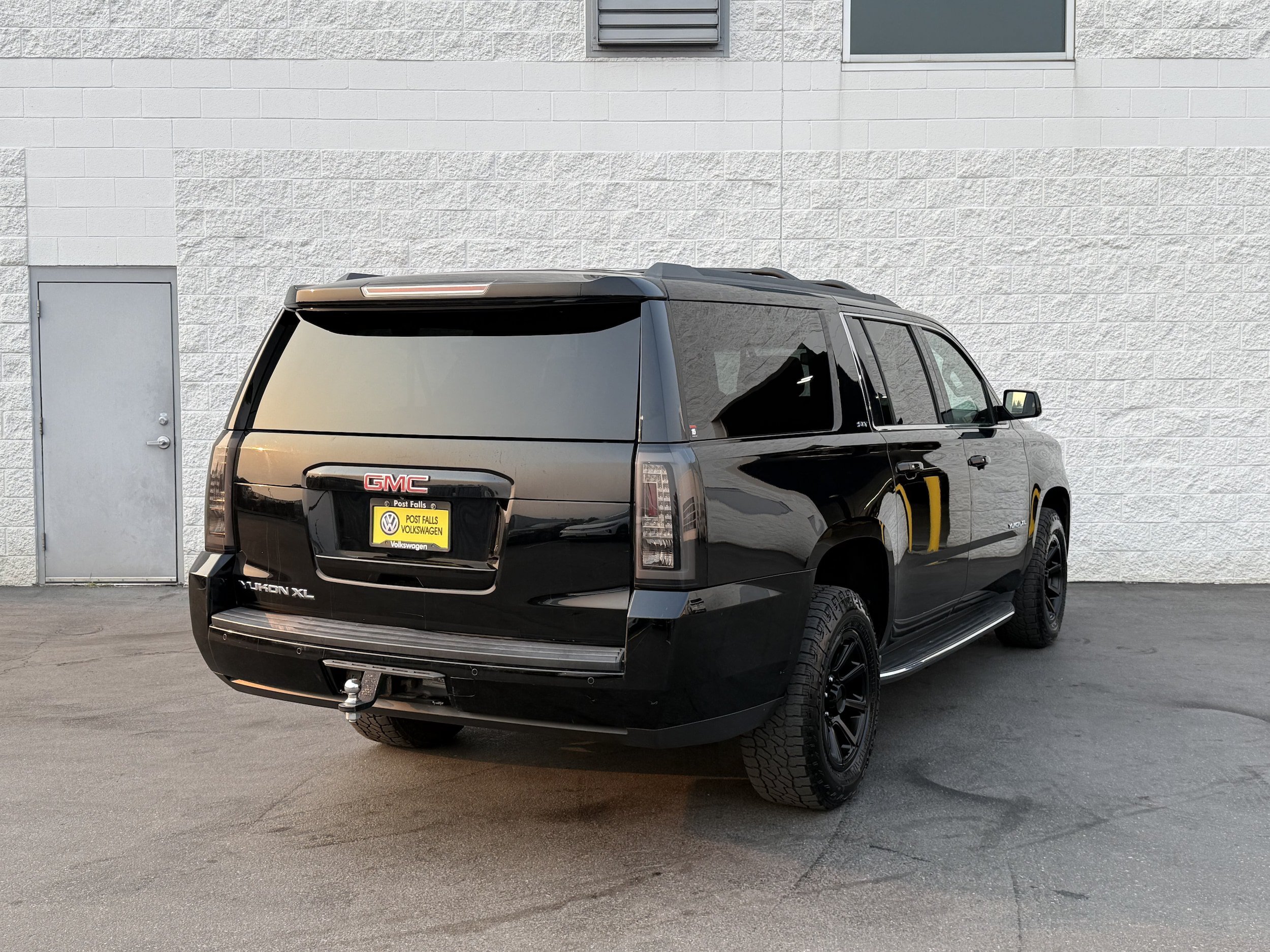 Used 2016 GMC Yukon XL SLT w/ Open Road Package AWD/4WD image 7