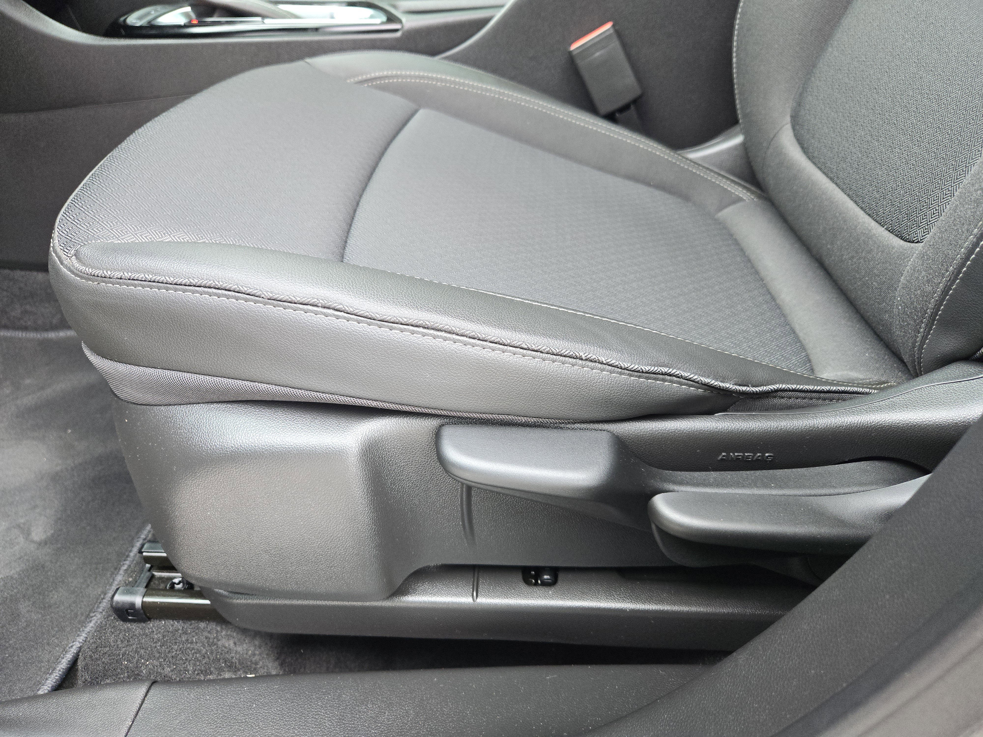 Used 2025 Buick Encore GX Preferred image 26