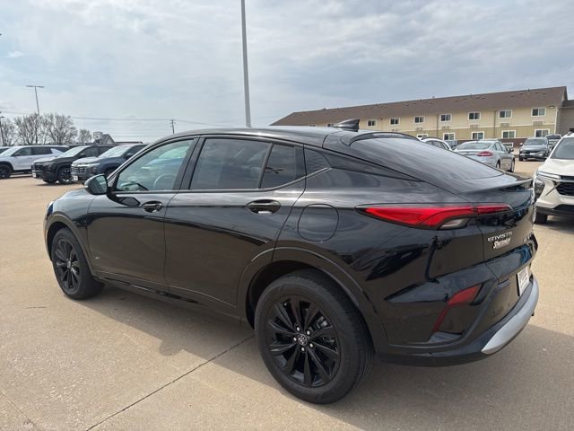 Used 2025 Buick Envista Sport Touring image 5