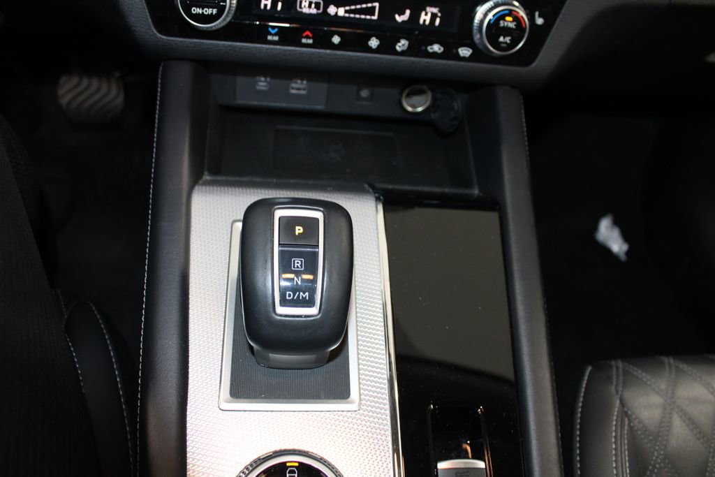 Used 2024 Mitsubishi Outlander SEL image 31