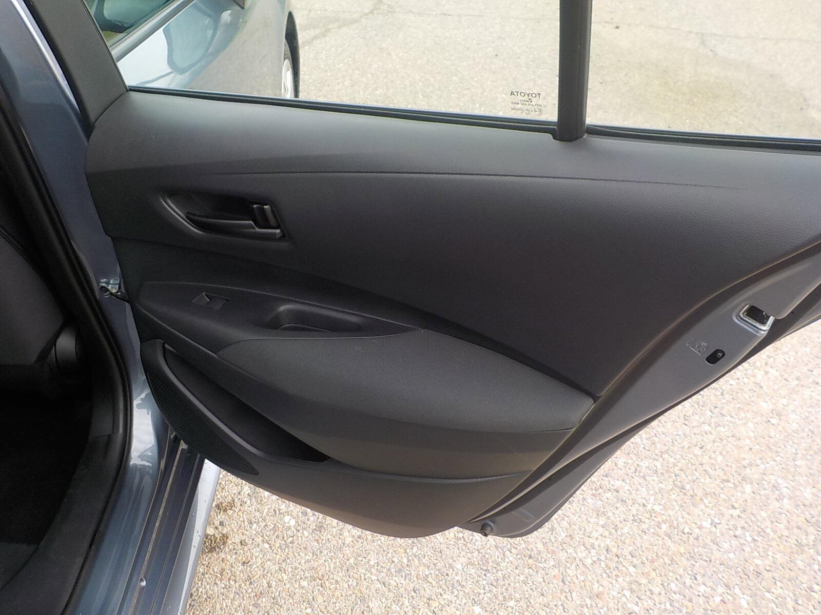 Used 2025 Toyota Corolla LE FWD image 12