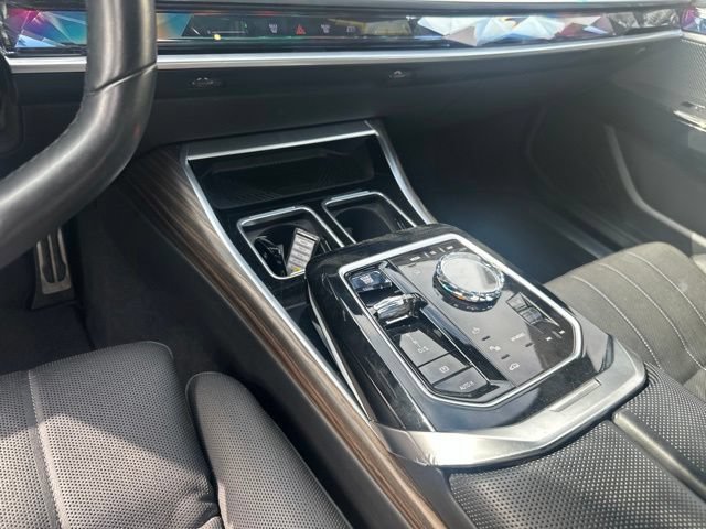 Used 2024 BMW 760i xDrive AWD/4WD image 16