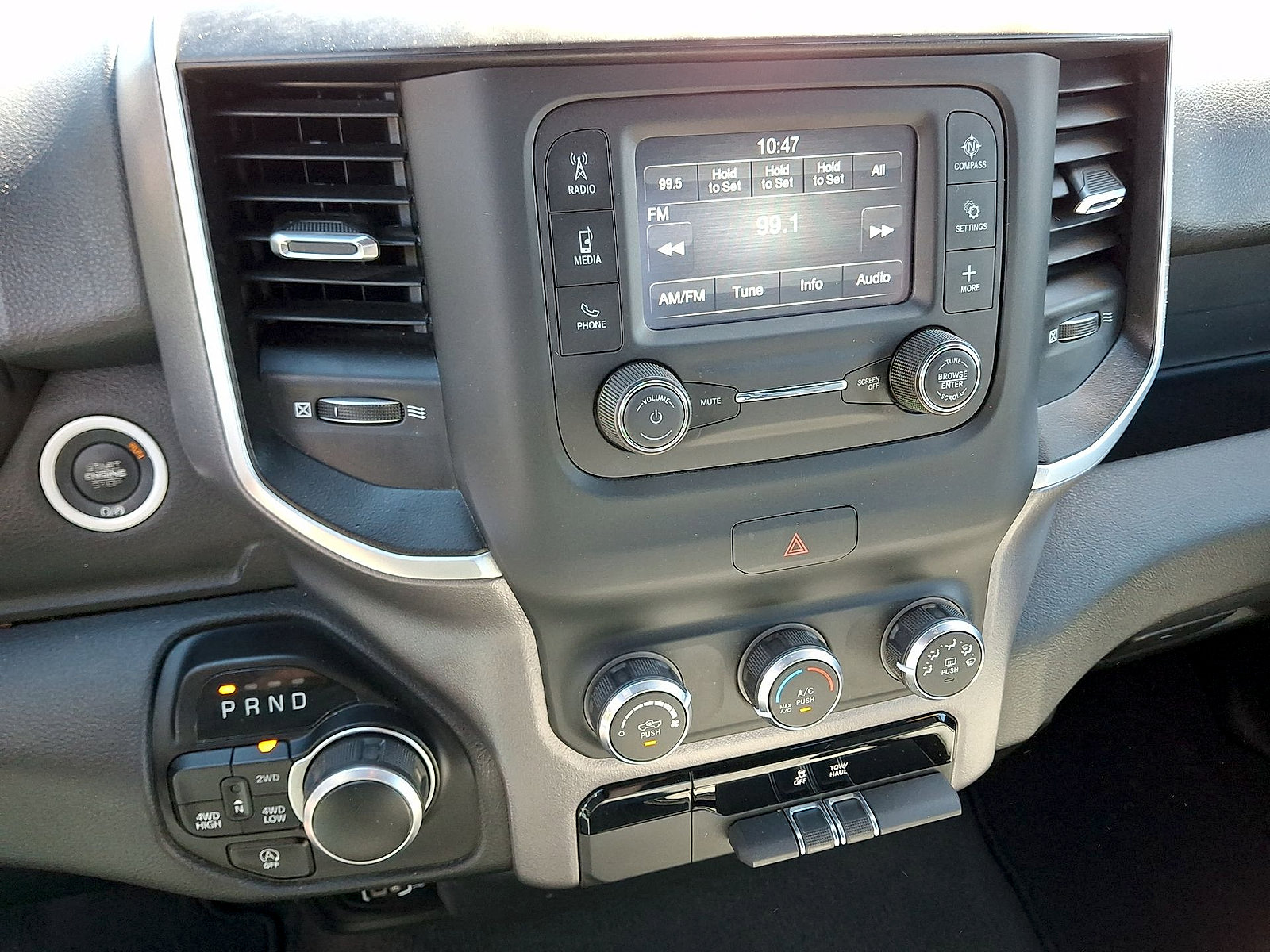 Used 2023 RAM 1500 Big Horn AWD/4WD image 14