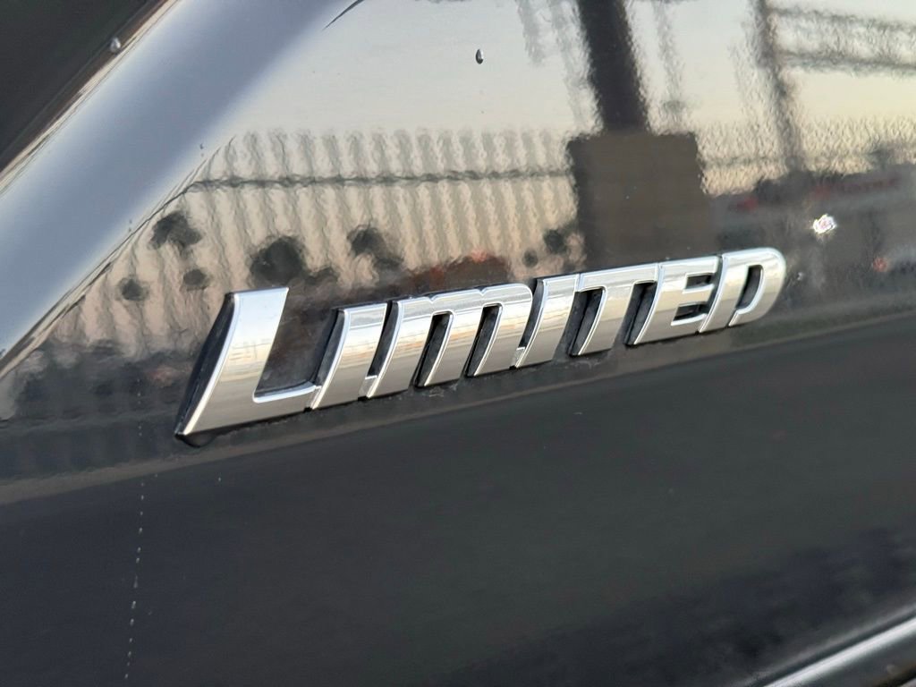 Used 2025 Toyota 4Runner Limited image 8