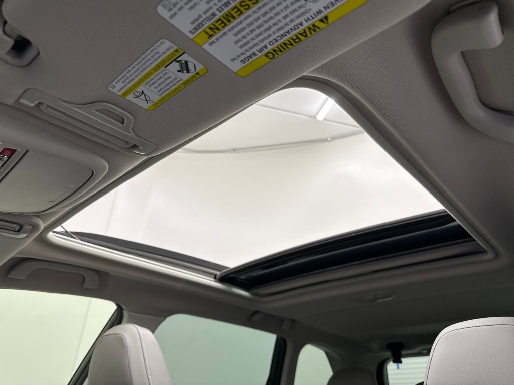 Certified 2022 Subaru Forester Limited w/ Popular Package #3 image 22