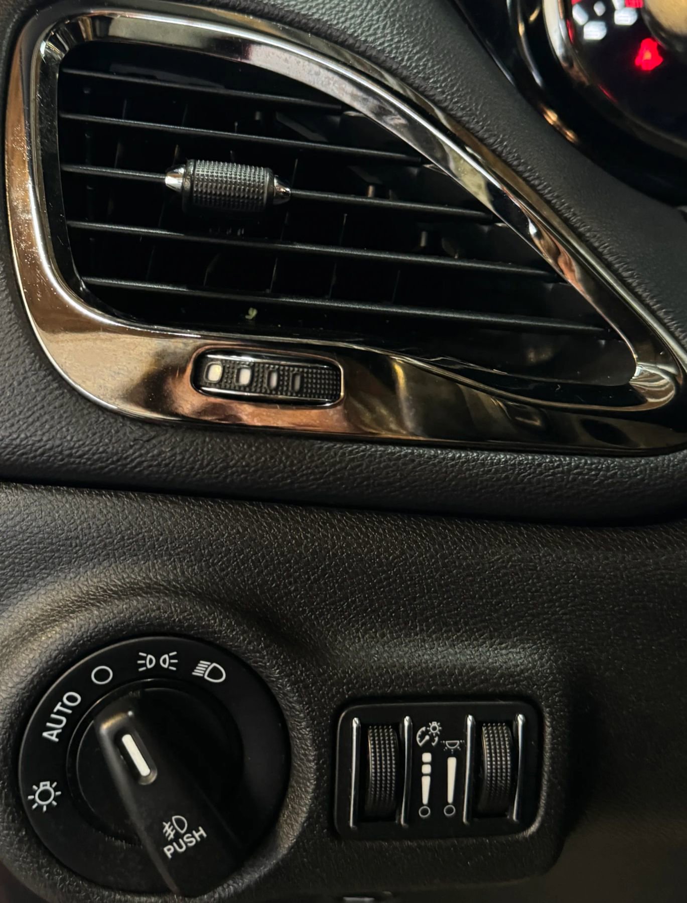 Used 2015 Dodge Dart GT w/ Sun/Sound Group FWD image 15
