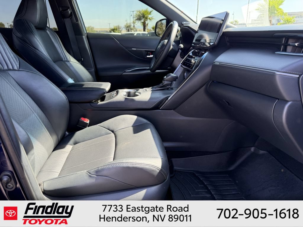 Certified 2021 Toyota Venza XLE w/ Softex Package AWD/4WD image 15