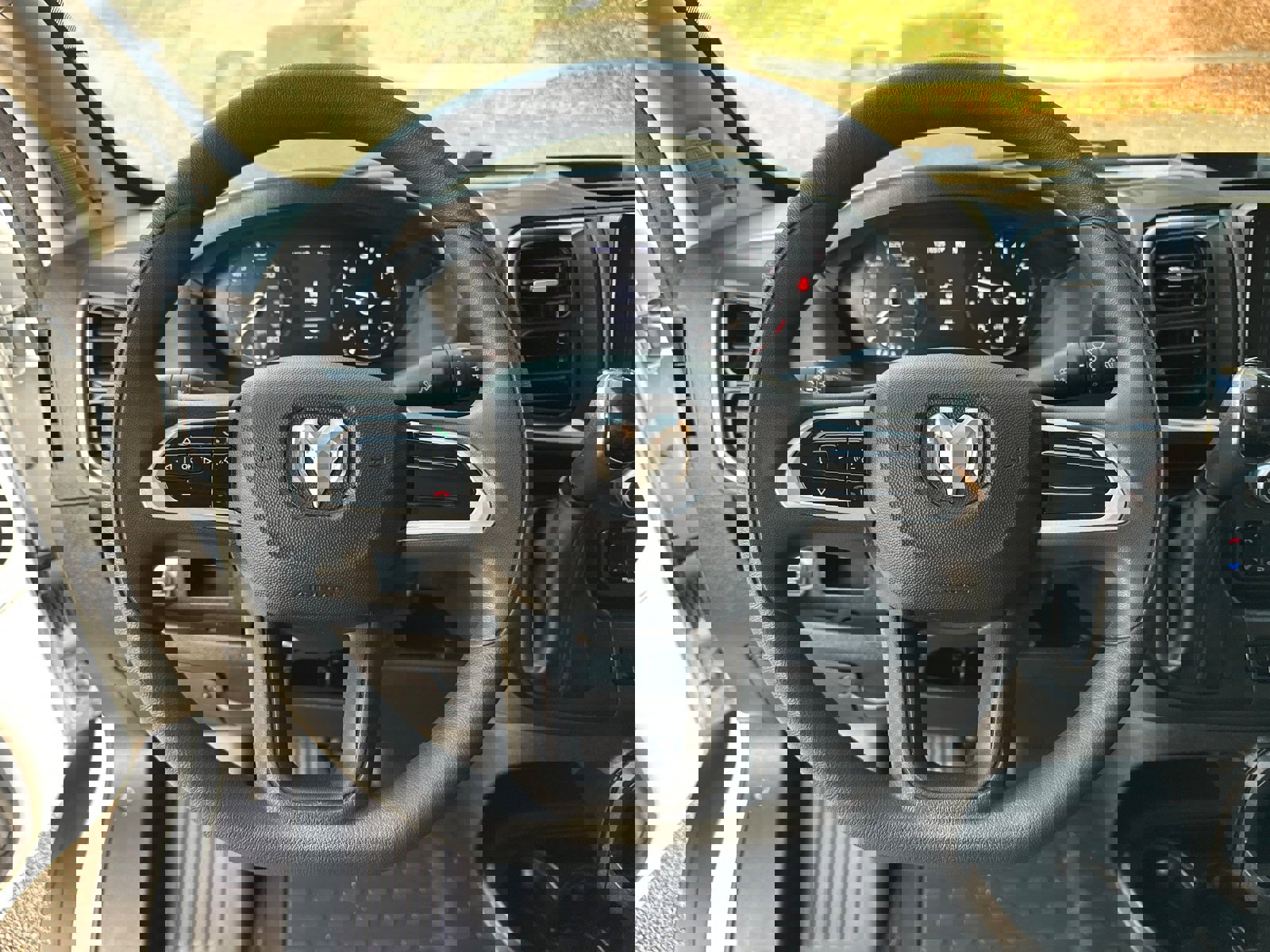 Used 2024 RAM ProMaster 2500 image 23