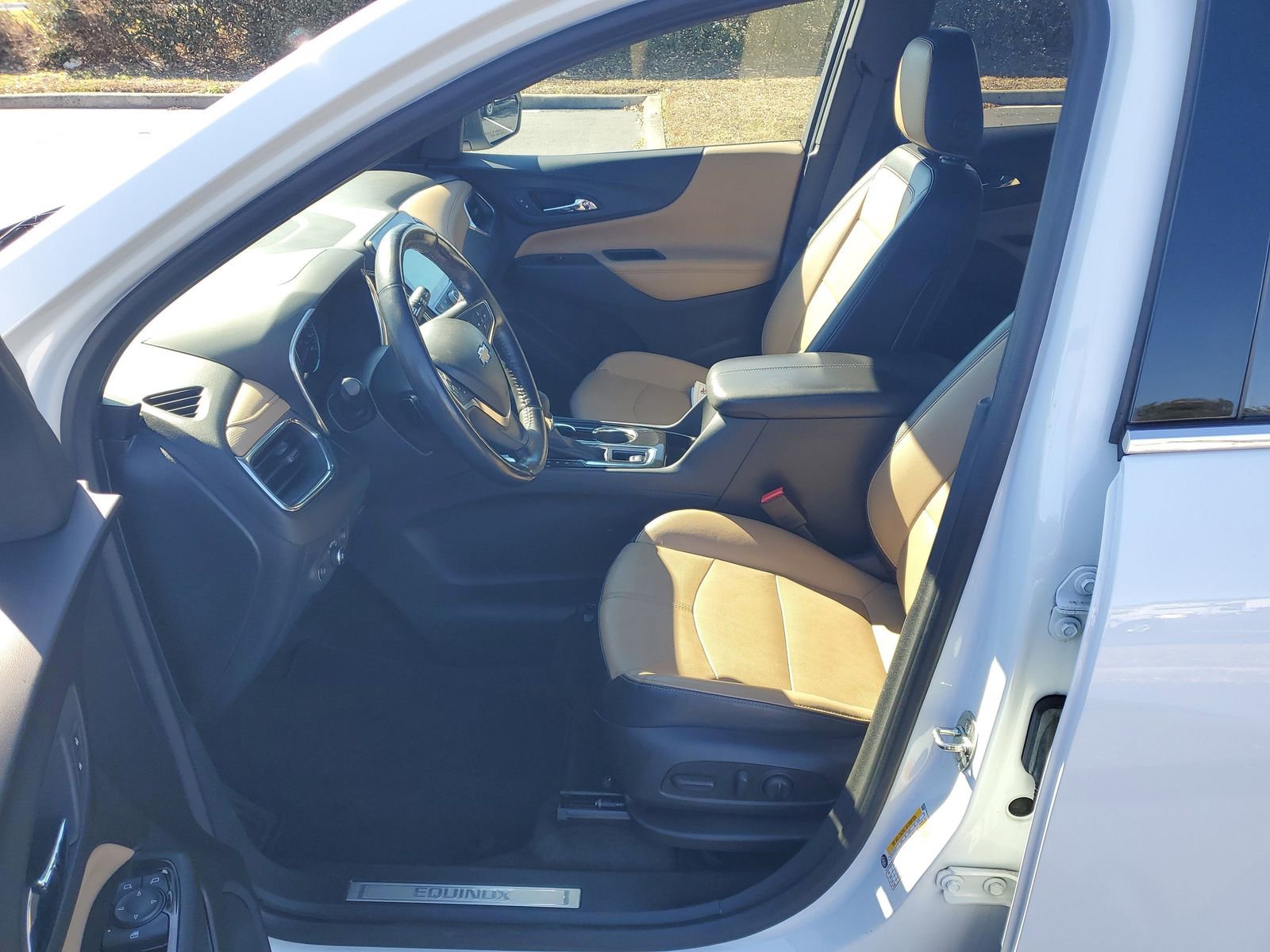 Used 2022 Chevrolet Equinox Premier image 19