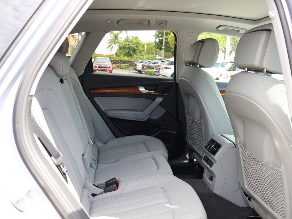Used 2022 Audi Q5 2.0T Premium Plus w/ Premium Plus Package image 41