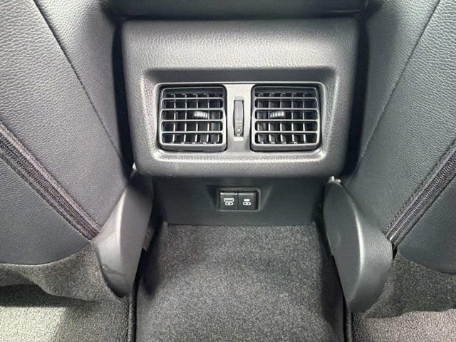 New 2026 Toyota Camry Hybrid FWD image 21