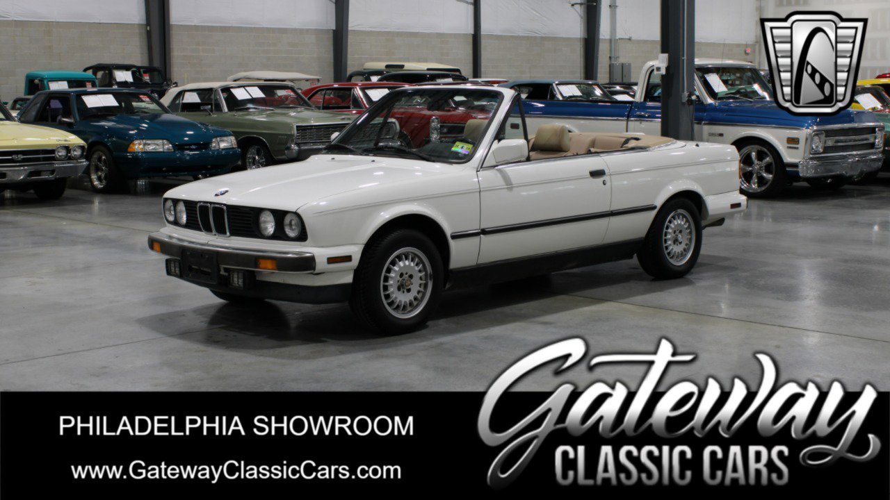 Used 1988 BMW 325i Convertible image 1