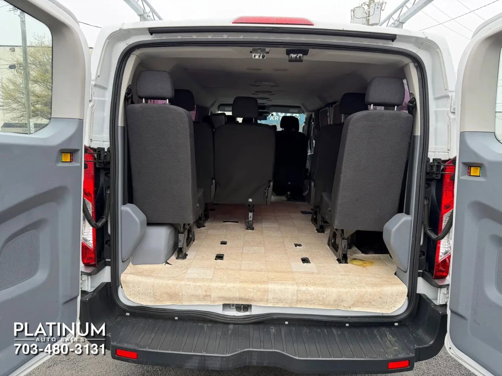 Used 2018 Ford Transit 350 XLT RWD image 19