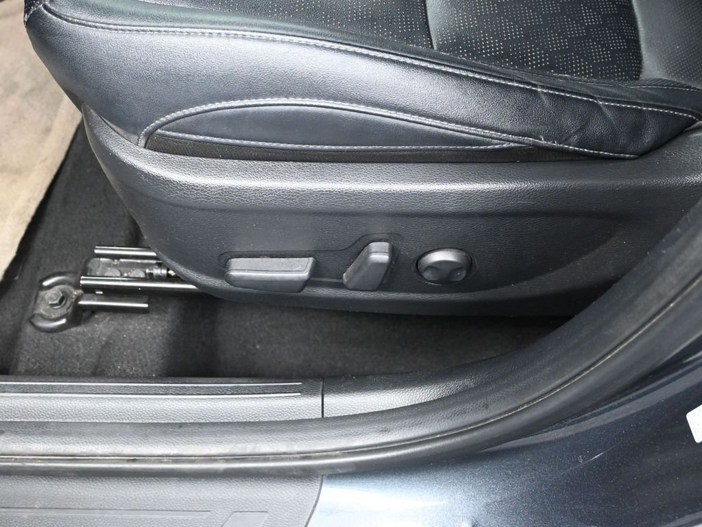 Certified 2021 Kia Seltos EX image 12