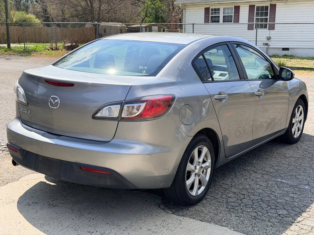 Used 2010 MAZDA MAZDA3 i Touring image 5