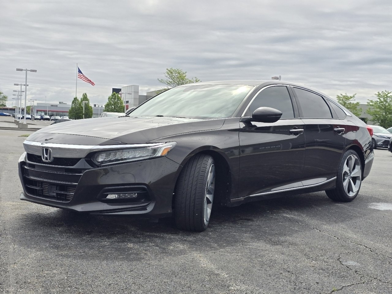 Used 2018 Honda Accord Touring image 14