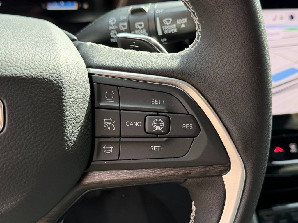 New 2026 Jeep Grand Cherokee Altitude AWD/4WD image 16