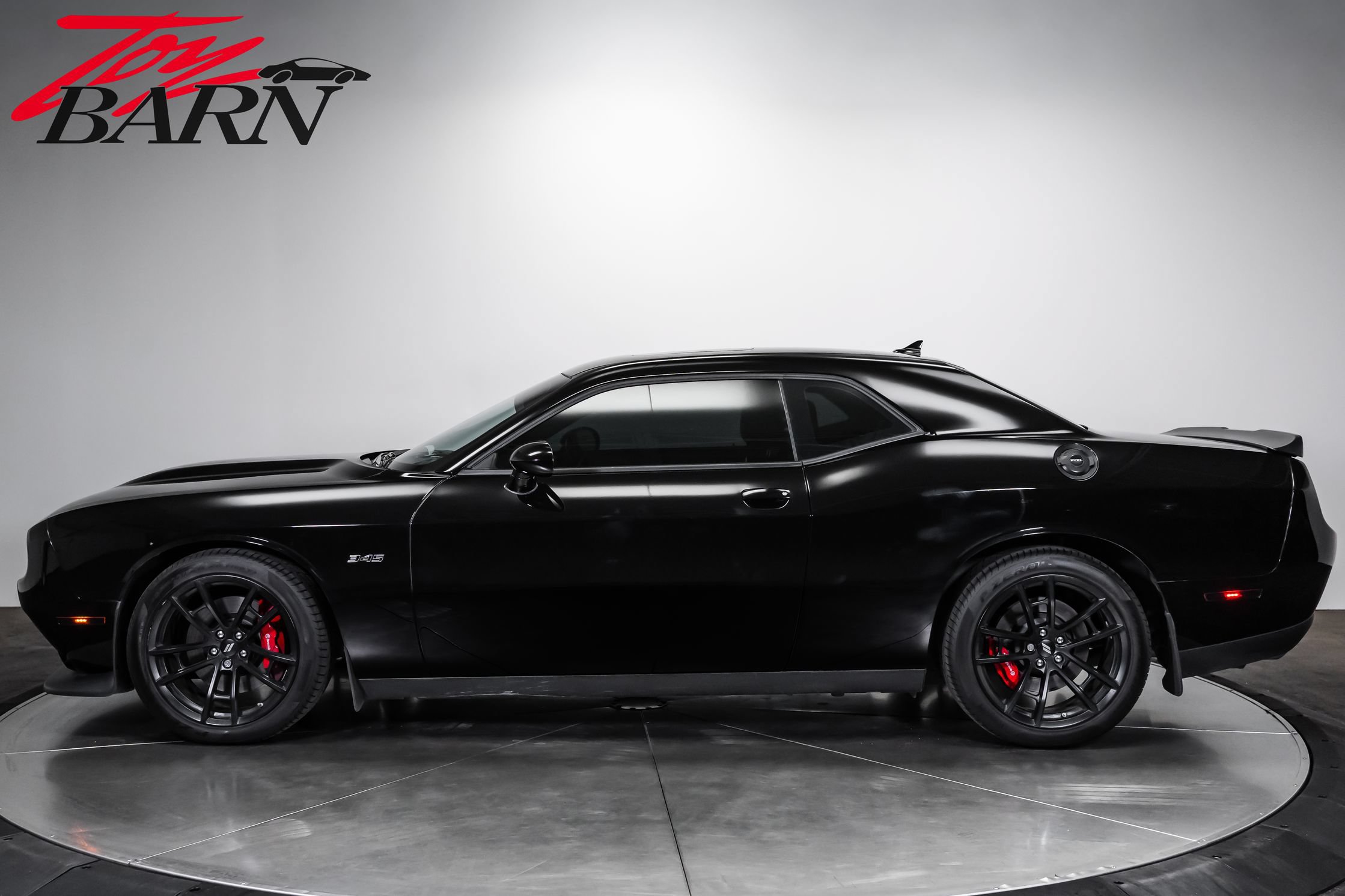 Used 2023 Dodge Challenger R/T w/ Plus Package RWD image 2