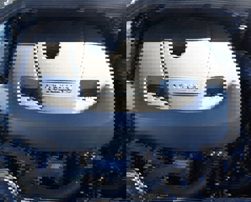 Used 2017 Volvo V60 T5 Cross Country w/ Convenience Package image 27