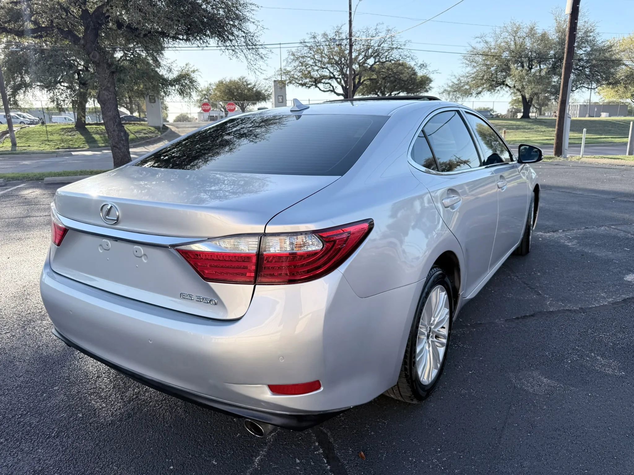 Used 2014 Lexus ES 350 ES 350 Sedan 4D w/ Luxury Package image 5