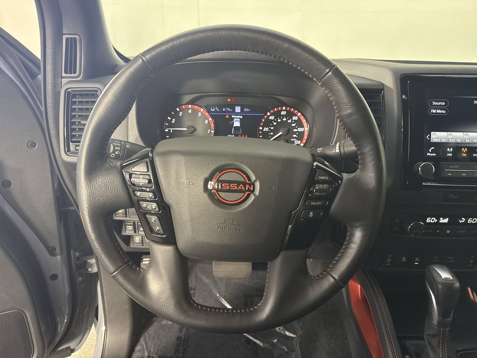 Used 2024 Nissan Frontier PRO-4X w/ Pro Convenience Package AWD/4WD image 12
