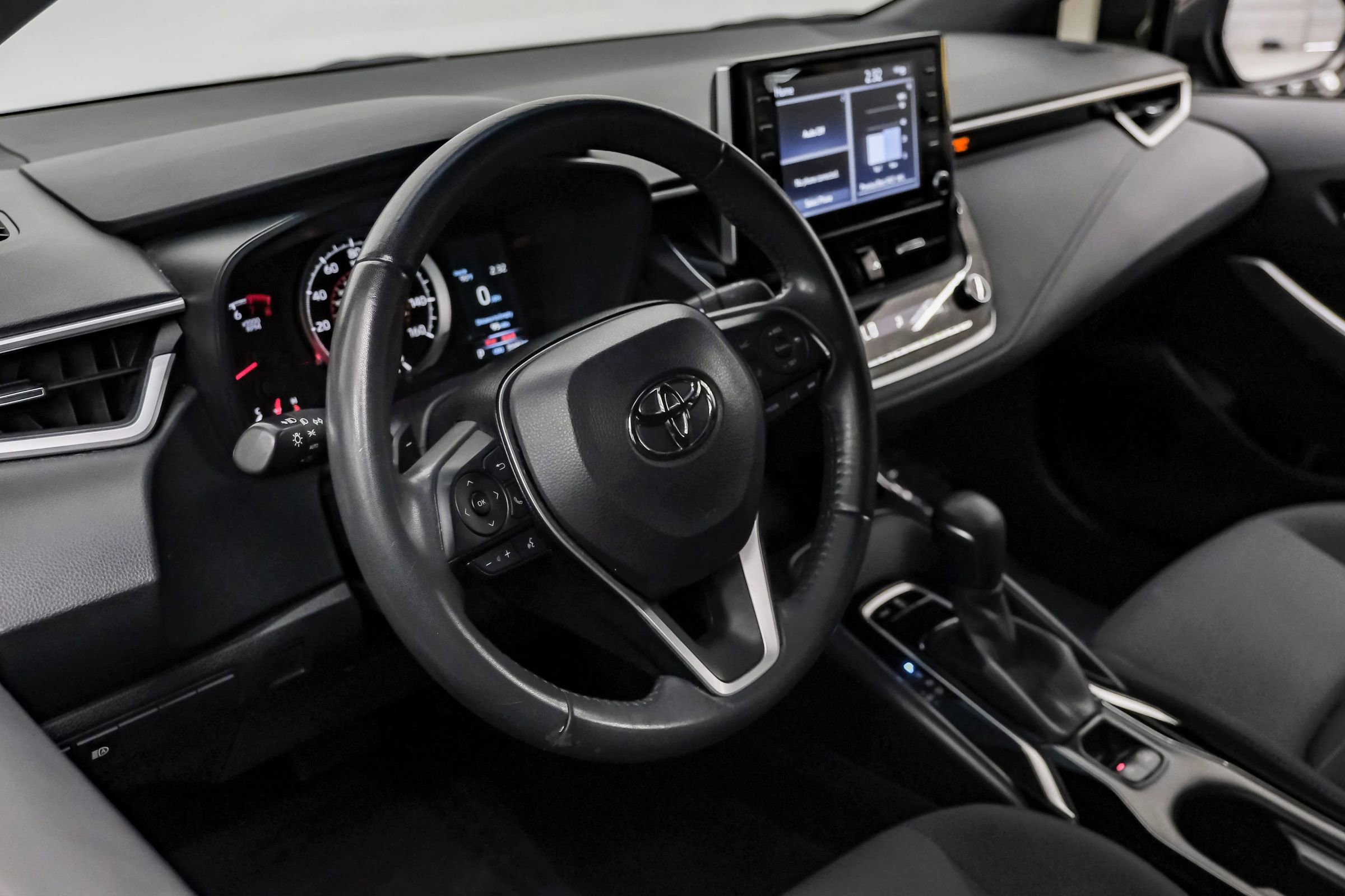 Used 2021 Toyota Corolla SE image 16