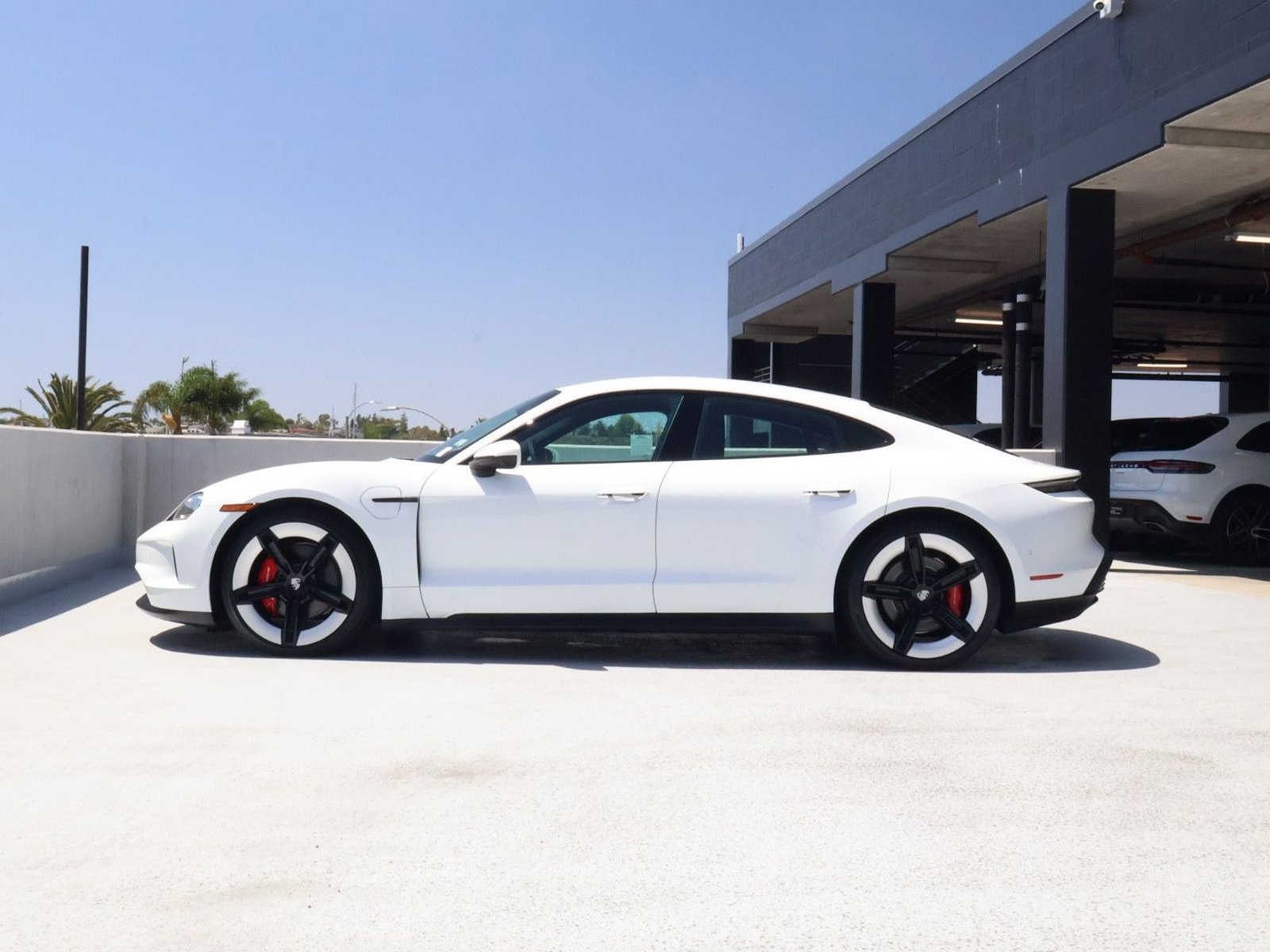 Certified 2025 Porsche Taycan 4S AWD/4WD image 2