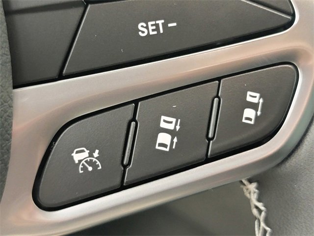 New 2026 Chrysler Pacifica Select image 40