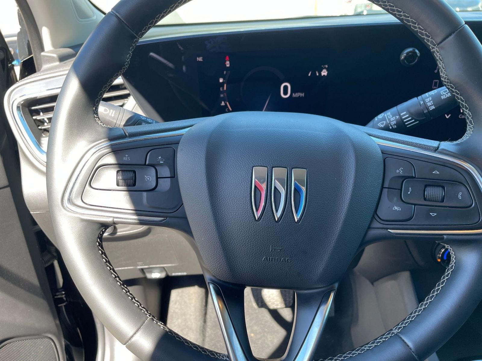 Used 2025 Buick Encore GX Preferred image 27