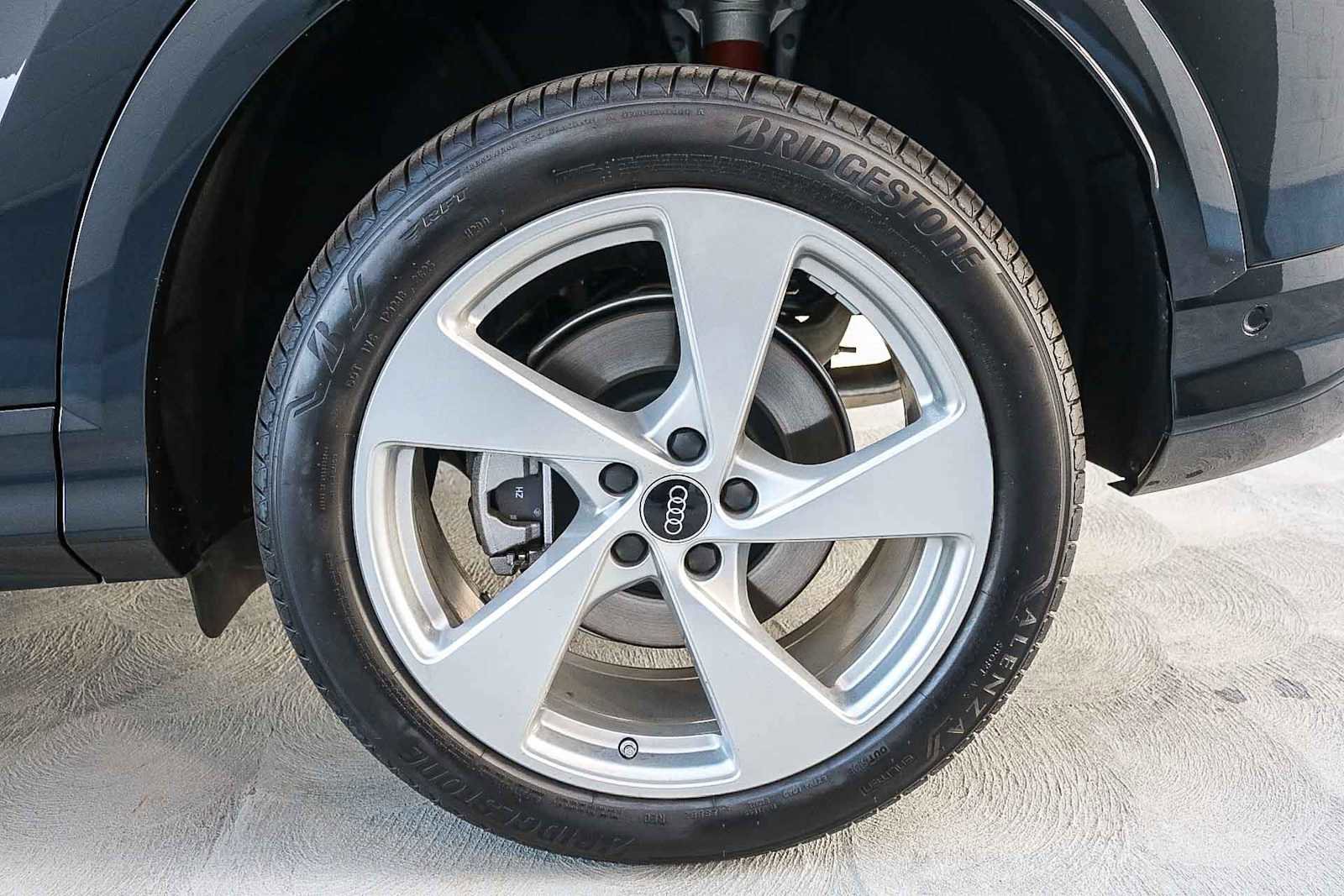 New 2025 Audi Q5 Premium Plus image 12