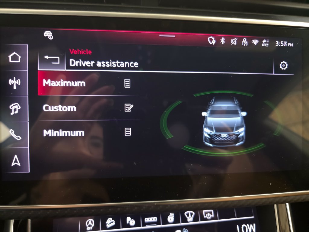 New 2027 Audi RS Q8 performance AWD/4WD image 37