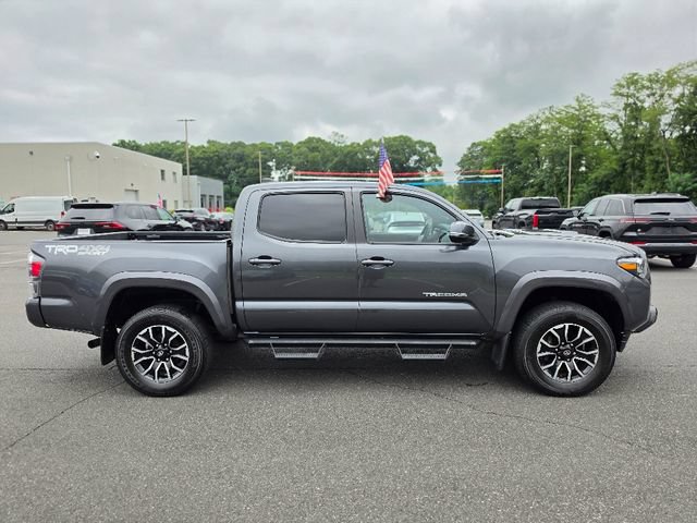 Used 2022 Toyota Tacoma TRD Sport w/ Technology Package AWD/4WD image 8