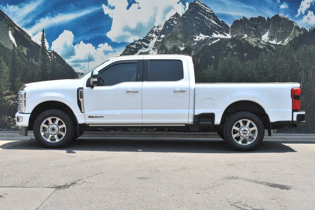 Used 2024 Ford F250 Platinum w/ FX4 Off-Road Package AWD/4WD image 7