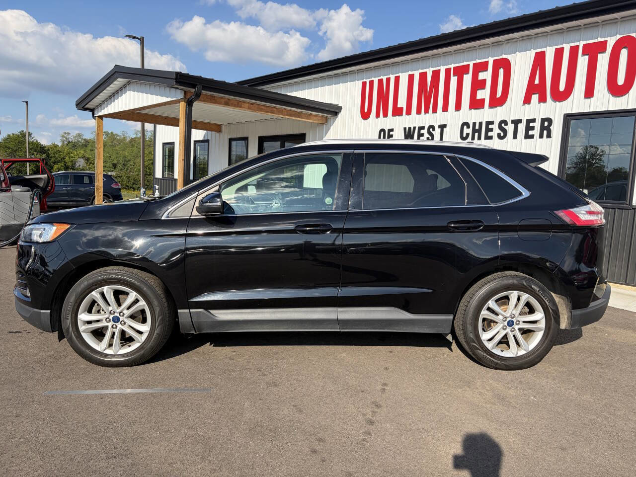 Used 2019 Ford Edge SEL FWD image 16