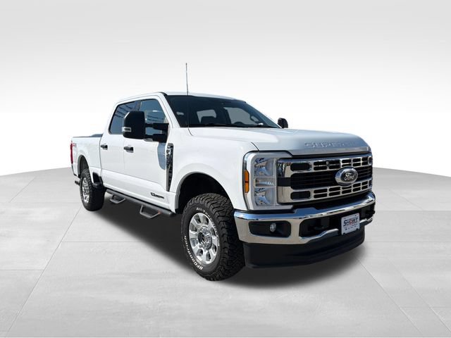 Used 2024 Ford F250 XLT w/ FX4 Off-Road Package AWD/4WD image 3