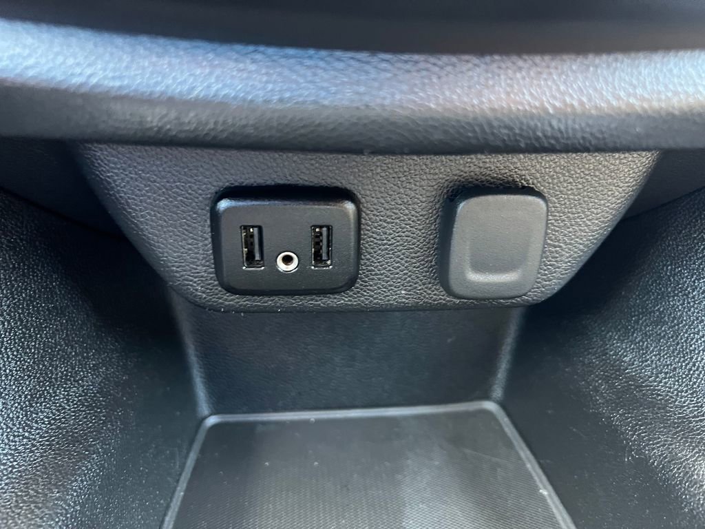 Used 2019 Chevrolet Traverse LT image 27