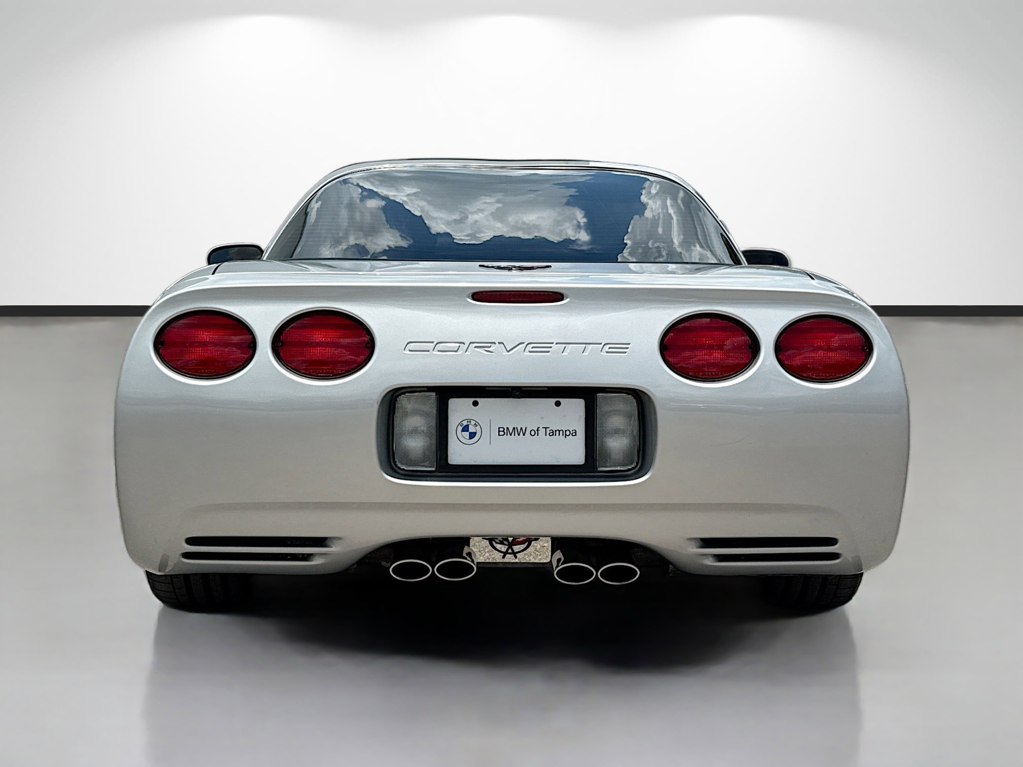 Used 1997 Chevrolet Corvette Coupe RWD image 4