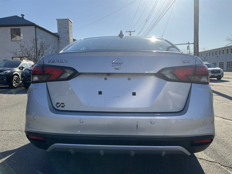 Used 2021 Nissan Versa SV FWD image 6