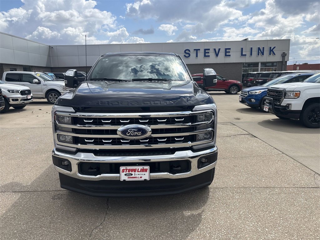 New 2025 Ford F250 Lariat w/ Chrome Package image 3