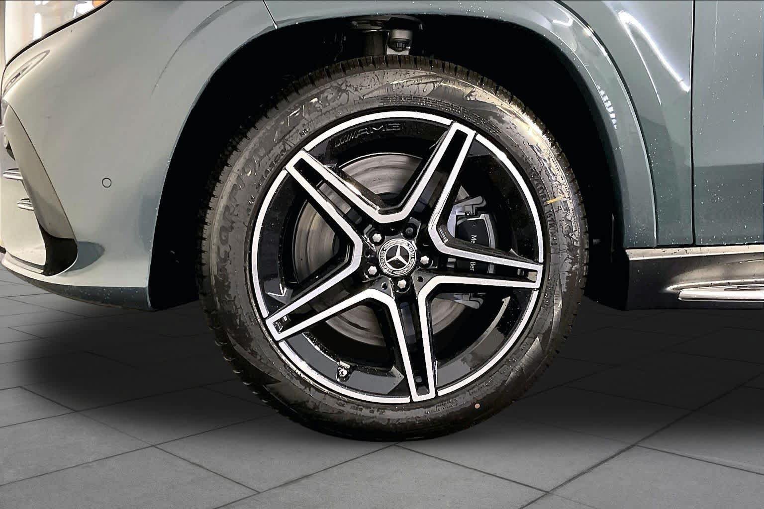 New 2027 Mercedes-Benz GLS 450 4MATIC image 17