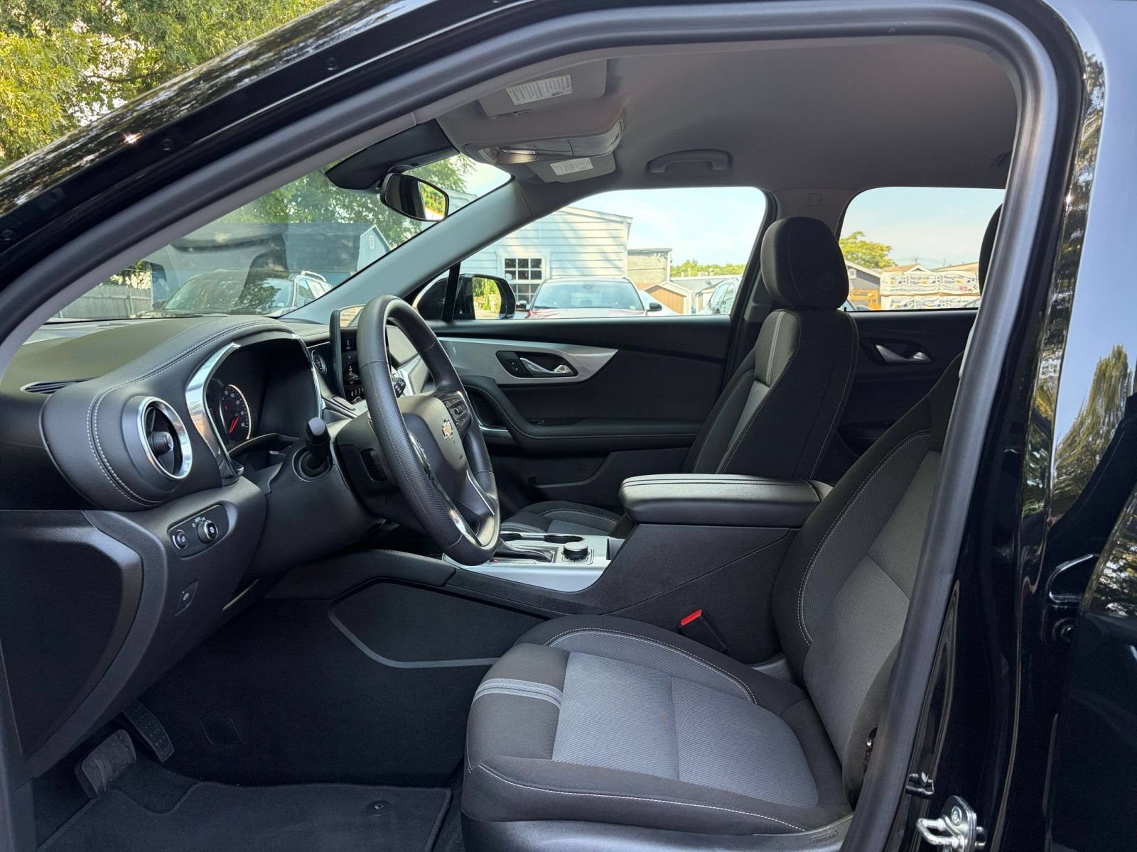 Used 2026 Chevrolet Blazer LT FWD image 28