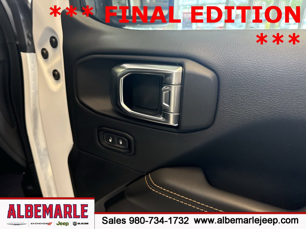 Used 2025 Jeep Wrangler Unlimited Rubicon 392 image 29