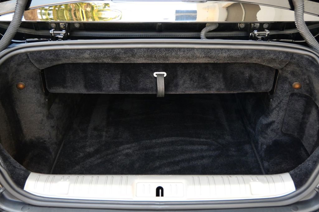 Used 2018 Rolls-Royce Dawn image 14