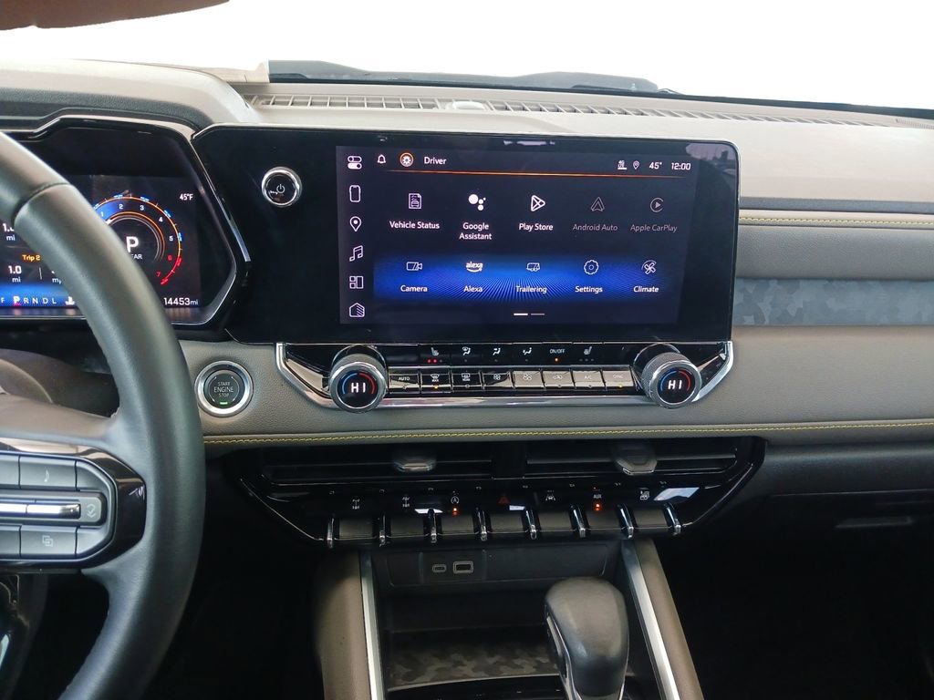 Used 2024 Chevrolet Colorado ZR2 w/ Technology Package image 12