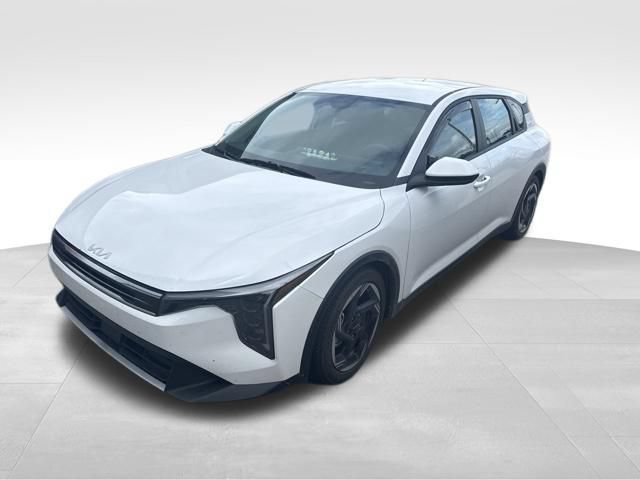 Used 2026 Kia K4 EX FWD image 2