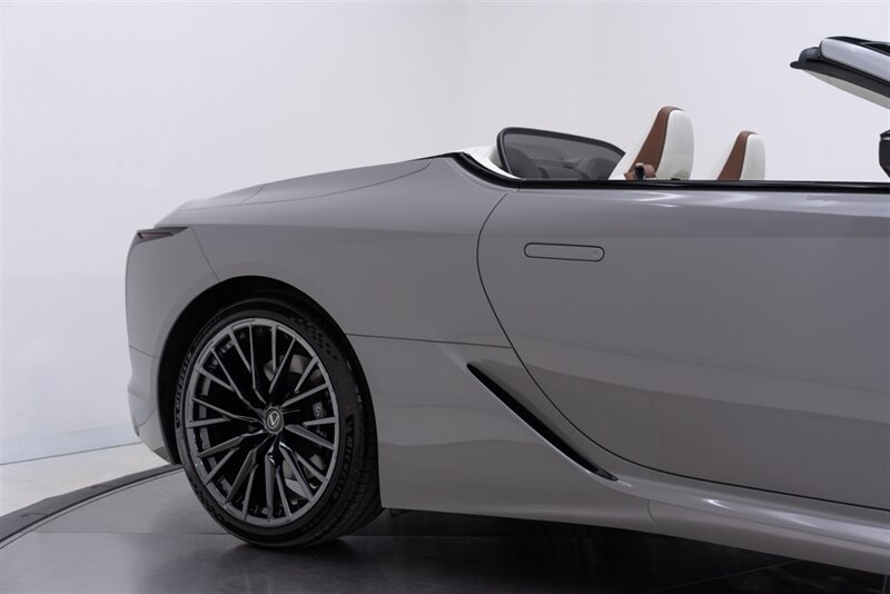 Used 2026 Lexus LC 500 Convertible w/ Inspiration Series RWD image 21