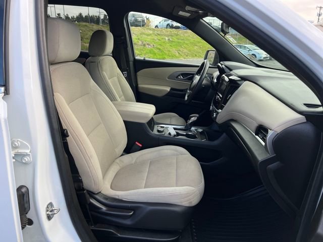 Used 2022 Chevrolet Traverse LS image 10