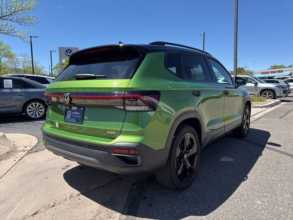 Used 2025 Volkswagen Taos SE AWD/4WD image 5