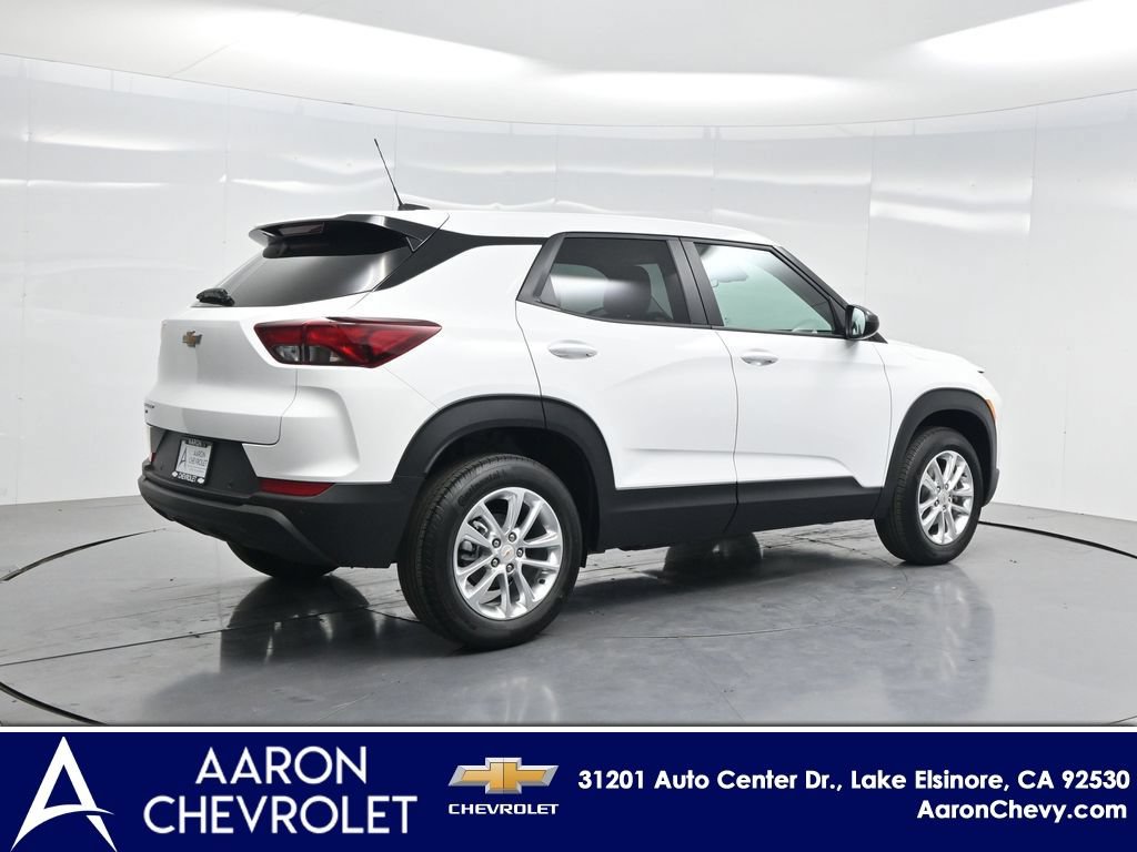 New 2026 Chevrolet TrailBlazer LS w/ LPO, Blackout Package AWD/4WD image 40