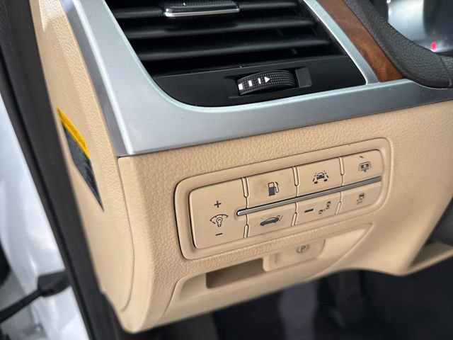 Used 2015 Hyundai Genesis 3.8 w/ Option Group 02 image 24